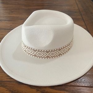 Womens felt hat